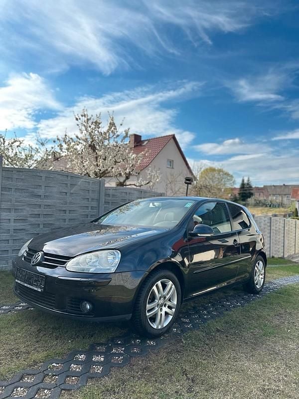 Second-hand VW Golf V 2007 Negru Hatchback