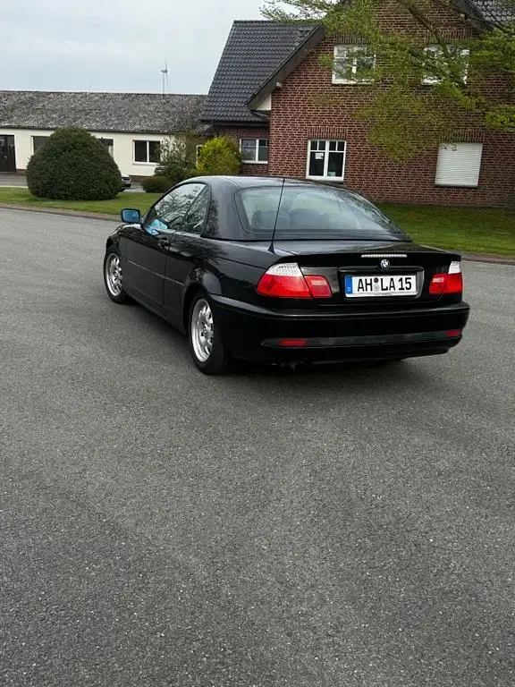 Gebraucht BMW 318 Cabriolet 143 PS (105 kW) 2004 Schwarz Cabrio