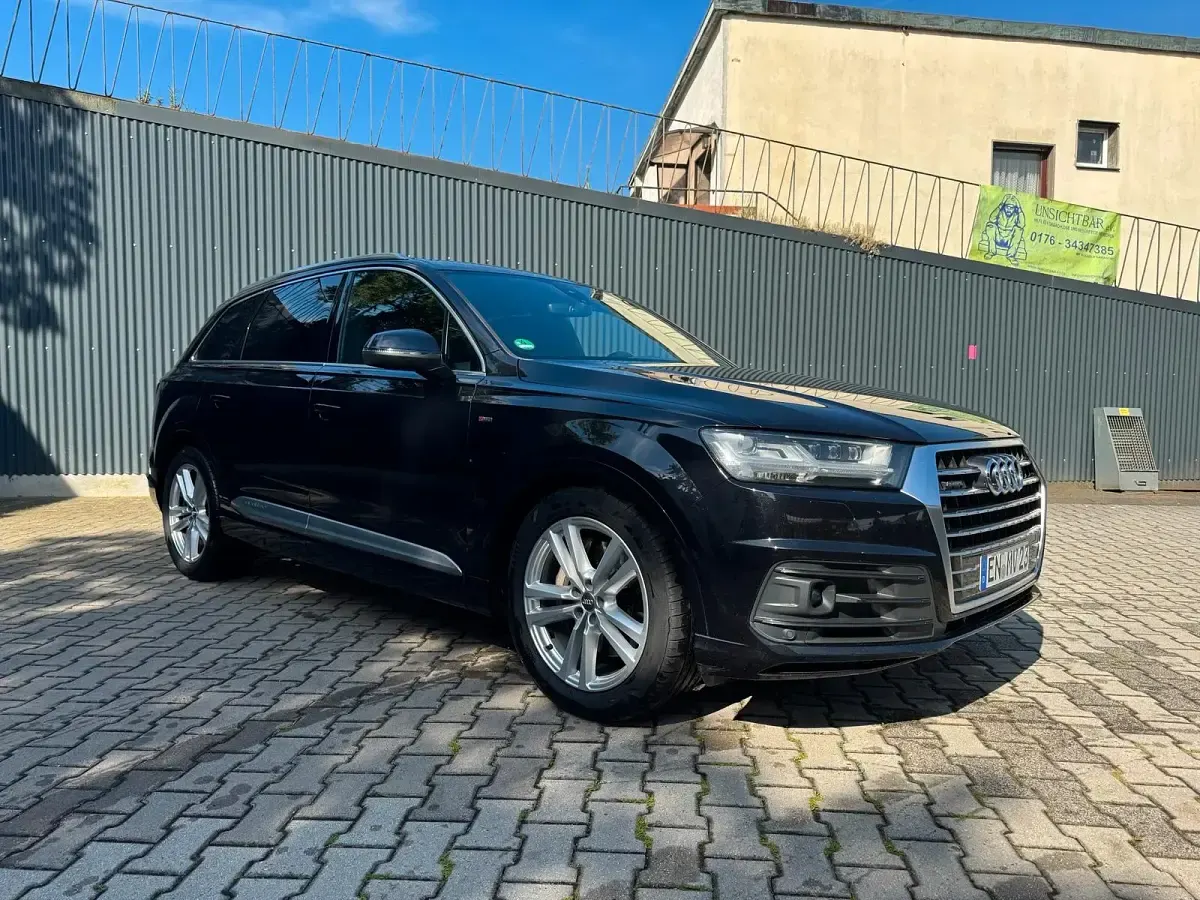 Gebraucht Audi Q7 Ambiente 272 PS (200 kW) 2015 Schwarz SUV