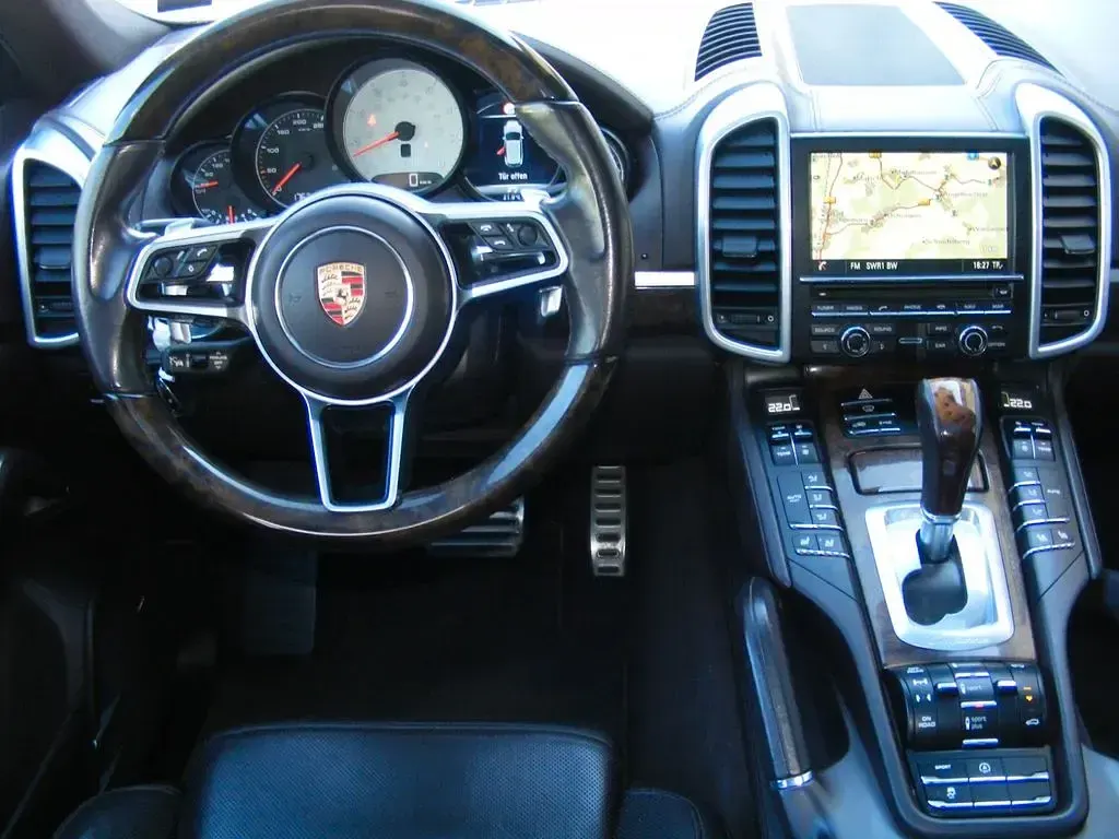 Gebraucht Porsche Cayenne S 420 PS (308 kW) 2014 Tiefschwarz (metallic) SUV