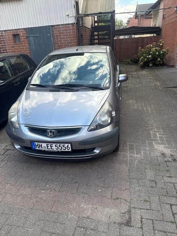 Grau Gebraucht 2004 Honda Jazz Kleinwagen | 2.200 € (Guter Preis) - Bild 1/3