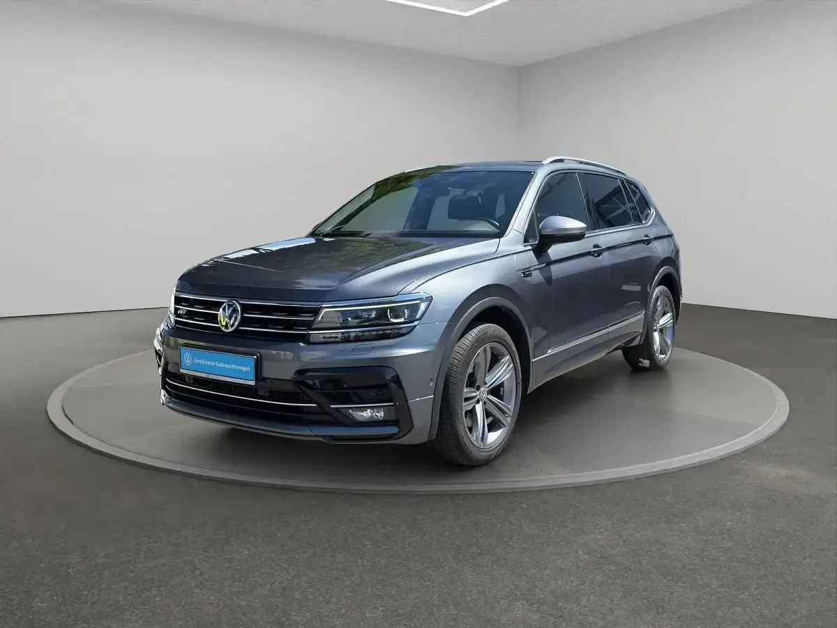Gebraucht VW Tiguan Allspace Highline 190 PS (139 kW) 2019 Platinum grey metallic SUV