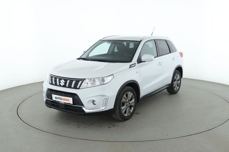 Weiß Gebraucht 2019 Suzuki Vitara SUV | 14.790 € (Fairer Preis) - Bild 1/4