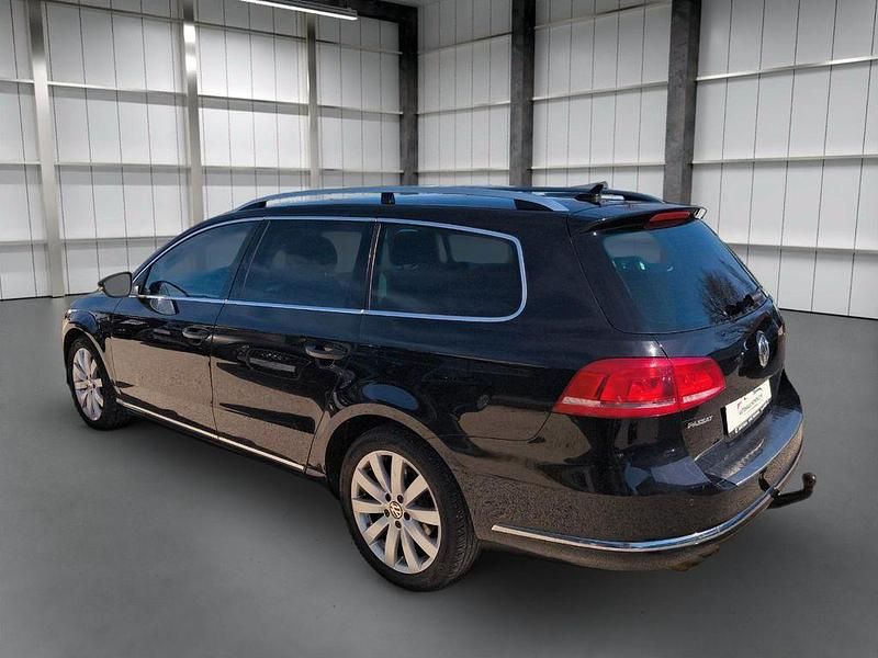 Gebraucht VW Passat Highline 140 PS (102 kW) 2014 Schwarz Kombi