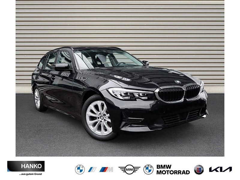 Black sapphire Gebraucht 2022 BMW 320 Advantage Kombi | 26.900 € (Guter Preis) - Bild 1/4