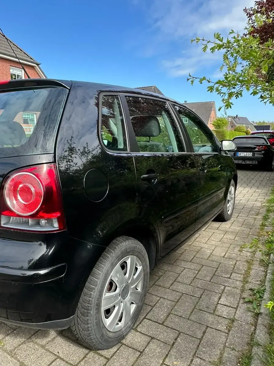 Gebraucht VW Polo 60 PS (44 kW) 2007 Schwarz Kleinwagen