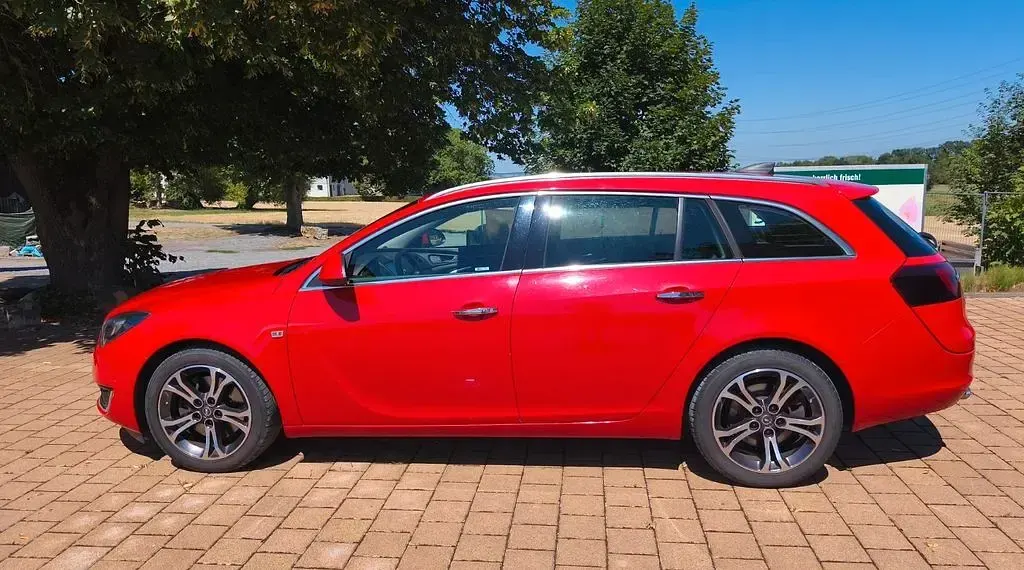 Gebraucht Opel Insignia Innovation 250 PS (183 kW) 2016 Rot Kombi