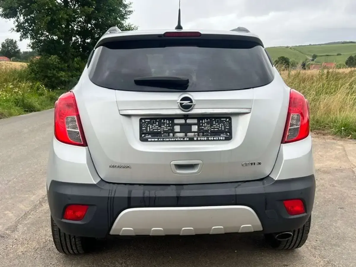 Gebraucht Opel Mokka Innovation 131 PS (96 kW) 2014 Argon silber/ice silver (m2) SUV