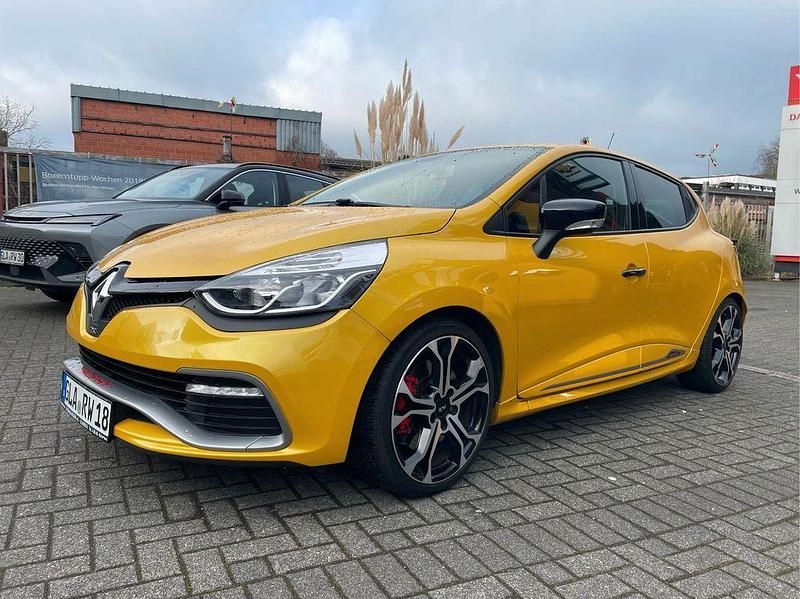 Gebraucht Renault Clio IV Trophy 220 PS (161 kW) 2016 Gelb Limousine