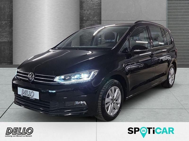 Gebraucht VW Touran Comfortline 150 PS (110 kW) 2022 Deep black perleffekt Van / Kleinbus