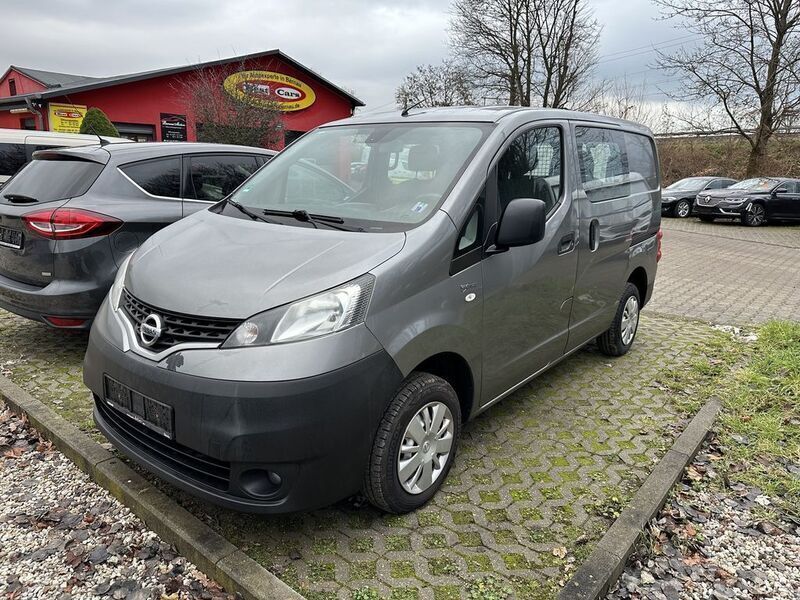 Grau Gebraucht 2016 Nissan Evalia Comfort Van / Kleinbus | 10.800 € (Fairer Preis) - Bild 1/4