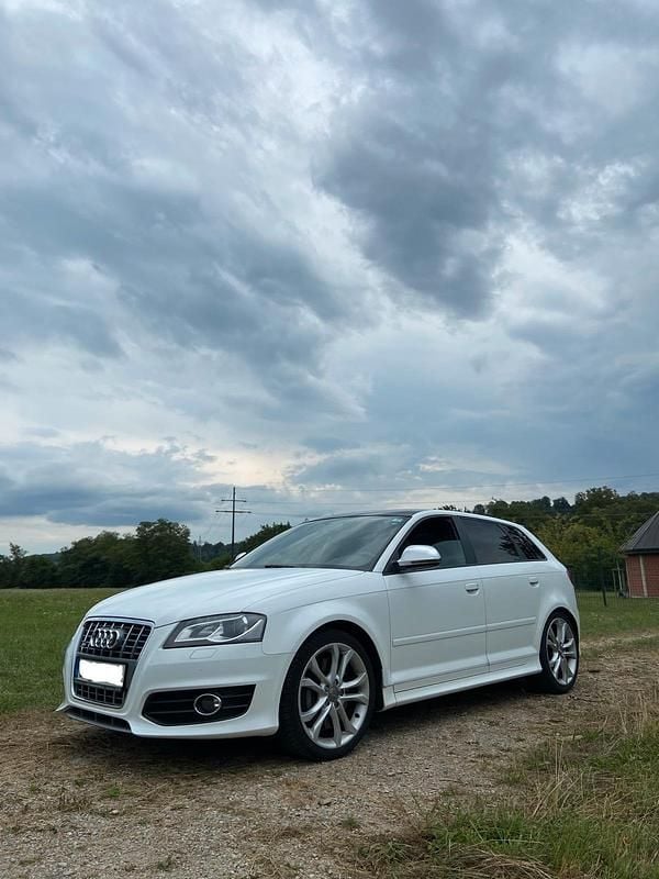 Weiß Gebraucht 2008 Audi S3 Kleinwagen | 12.790 € (Guter Preis) - Bild 1/4