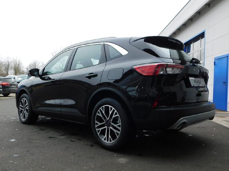 Gebraucht Ford Kuga Titanium 152 PS (111 kW) 2024 Schwarz SUV