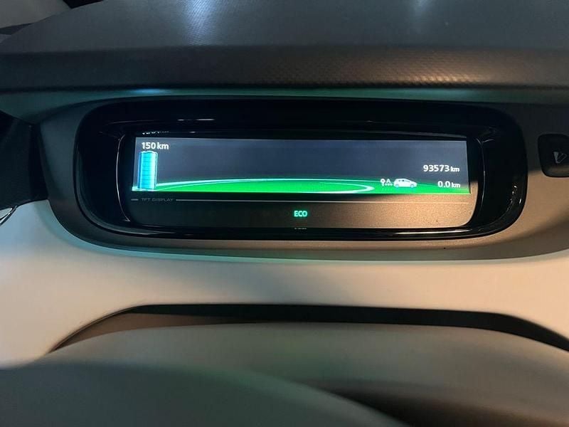 Gebraucht Renault Zoe Life 64 kW (88 PS) 2015 Weiß Kleinwagen