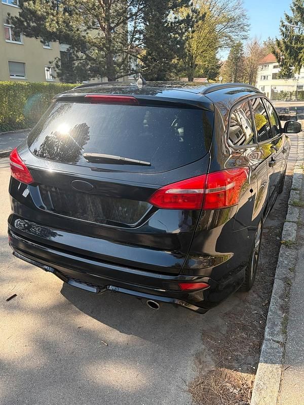 Brugt Ford Focus ST-Line 182 HK (133 kW) 2018 Sort Stationcar