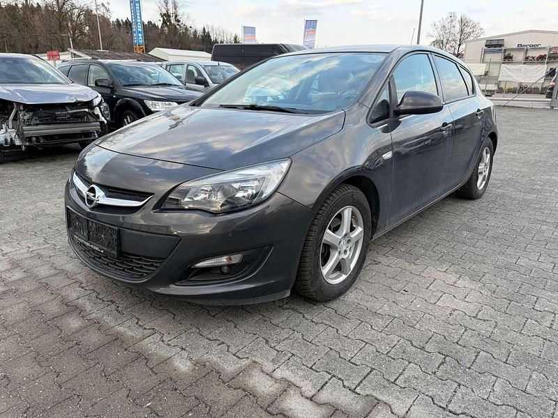 Gebraucht Opel Astra Style 120 PS (88 kW) 2015 Grau Limousine