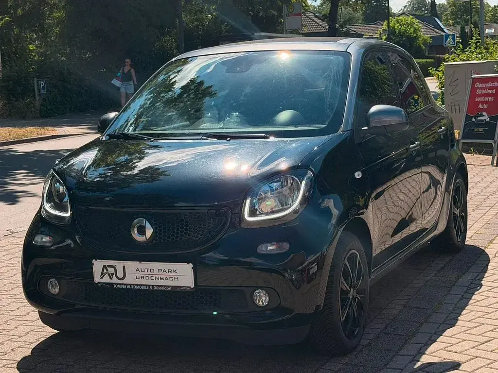 Gebraucht Smart ForFour 90 PS (66 kW) 2017 Schwarz Kleinwagen