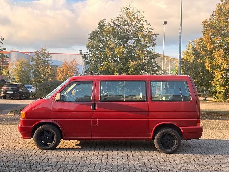 Second-hand VW T4 77 CP (56 kW) 1995 Roșu Van