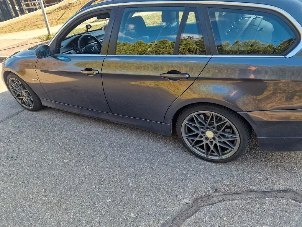 Gebraucht BMW 325 197 PS (144 kW) 2006 Grau Kombi