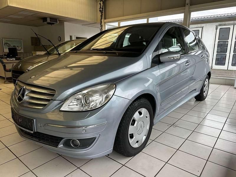 Blau Gebraucht 2006 Mercedes B170 Van / Kleinbus | 3.990 € (Superpreis) - Bild 1/4