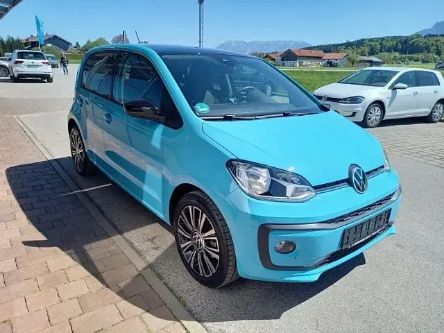 Second-hand VW up! Style 65 CP (47 kW) 2024 Albastru Hatchback