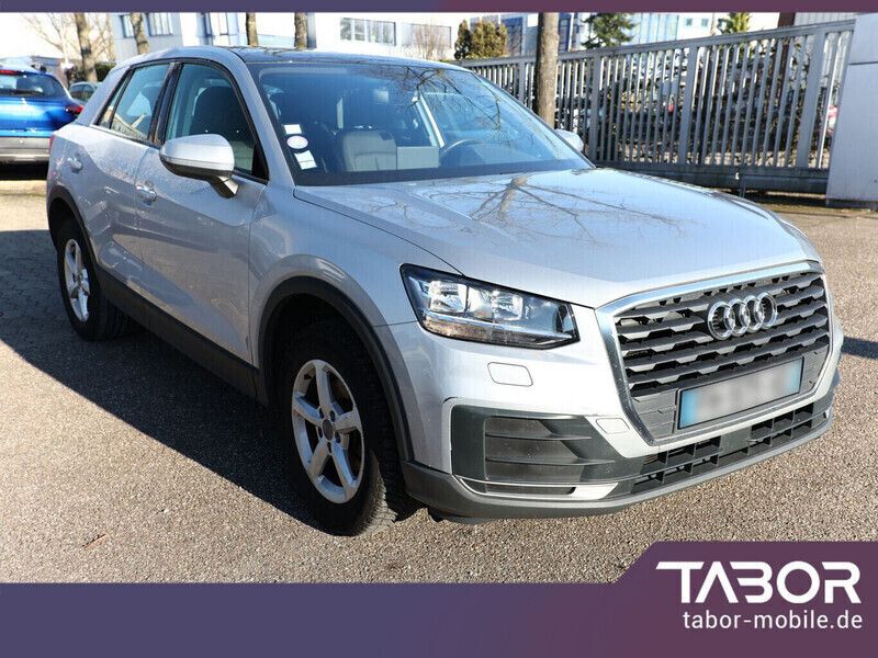 Gebraucht Audi Q2 Basis 150 PS (110 kW) 2019 Silber SUV