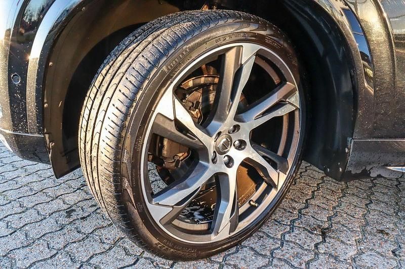 Gebraucht Volvo XC90 235 PS (172 kW) 2019 Schwarz SUV