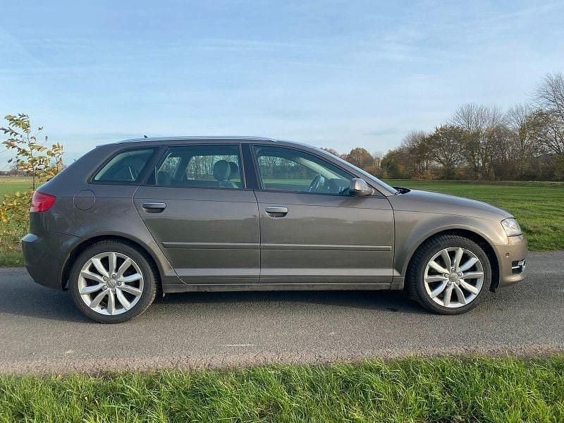 Gebraucht Audi A3 S-Line 170 PS (125 kW) 2011 Grau Kleinwagen