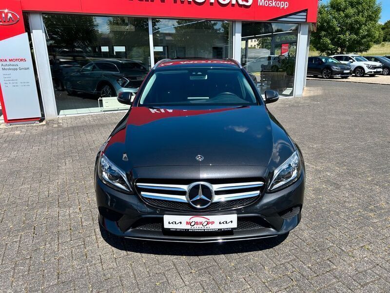 Gebraucht Mercedes C180 Avantgarde 156 PS (114 kW) 2020 Grau Limousine