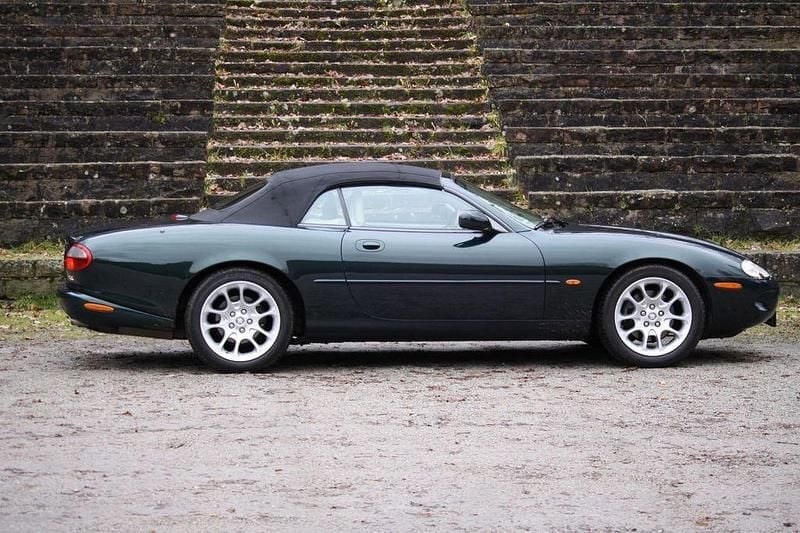 Gebraucht Jaguar XKR 363 PS (266 kW) 1999 Grün Cabrio