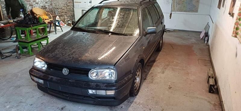 Grau Gebraucht 1995 VW Golf III Kombi | 9.000 € - Bild 1/4
