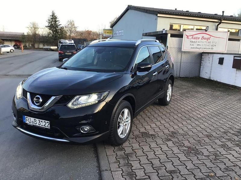 Schwarz Gebraucht 2017 Nissan X-Trail Tekna SUV | 12.900 € (Guter Preis) - Bild 1/4