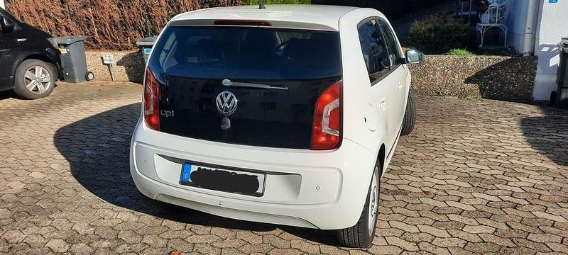 Weiß Gebraucht 2013 VW up! Kleinwagen | 5.550 € (Guter Preis) - Bild 1/4