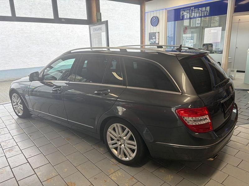 Gebraucht Mercedes C200 Elegance 184 PS (135 kW) 2008 Grau Limousine