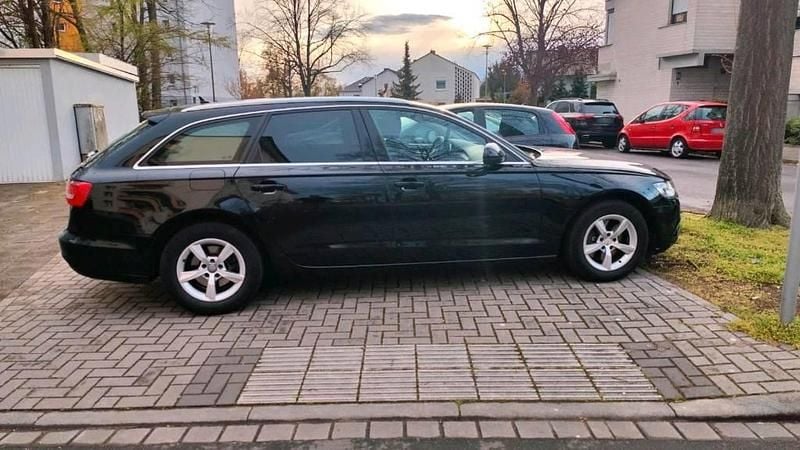 Gebraucht Audi A6 177 PS (130 kW) 2013 Schwarz Kombi