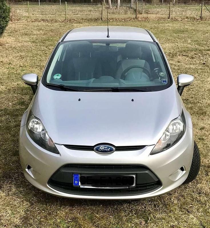 Gebraucht Ford Fiesta Trend 60 PS (44 kW) 2009 Grau Kleinwagen