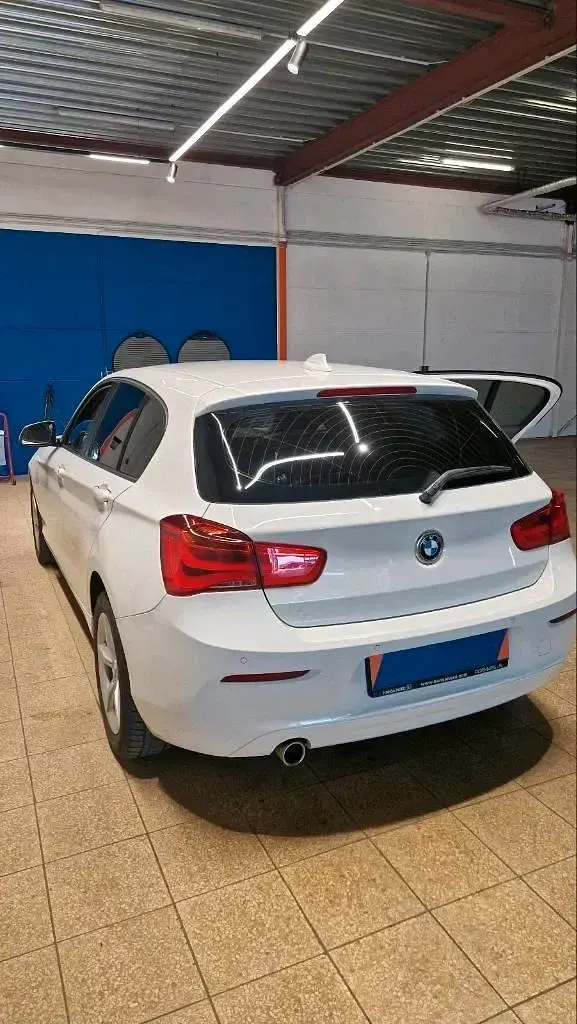 Gebraucht BMW 116 Advantage 115 PS (84 kW) 2019 Weiß Kleinwagen
