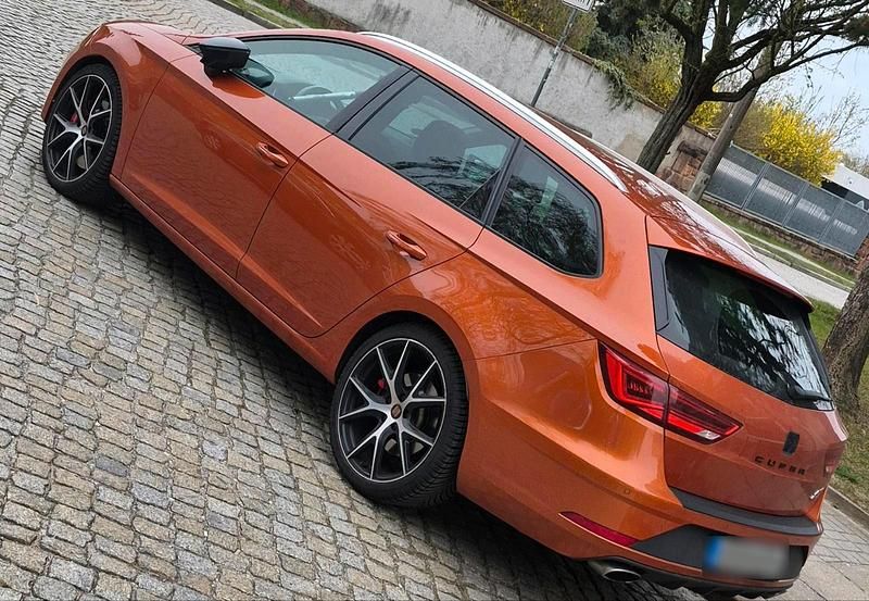 Gebraucht Seat Leon ST CUPRA 300 PS (220 kW) 2018 Orange Kombi