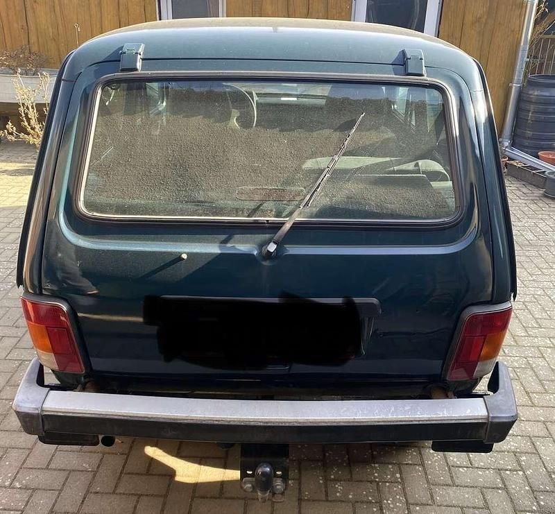 Gebraucht Lada niva 82 PS (60 kW) 2009 SUV