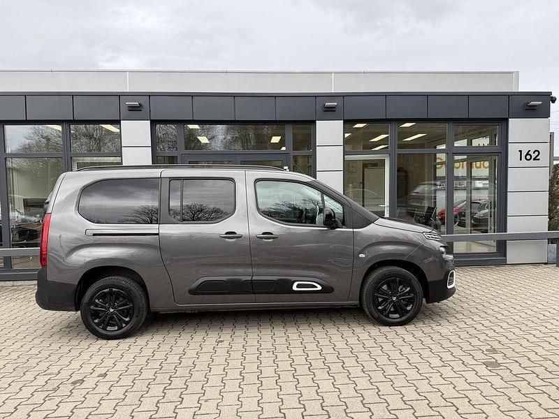 Gebraucht Citroën Berlingo Feel 131 PS (96 kW) 2024 Grau Van / Kleinbus