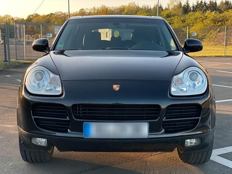 Second-hand Porsche Cayenne 250 CP (183 kW) 2007 Negru SUV