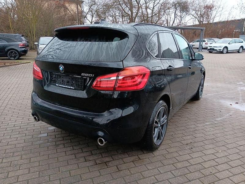 Gebraucht BMW 220 Active Tourer Sport Line 192 PS (141 kW) 2020 Schwarz Van / Kleinbus