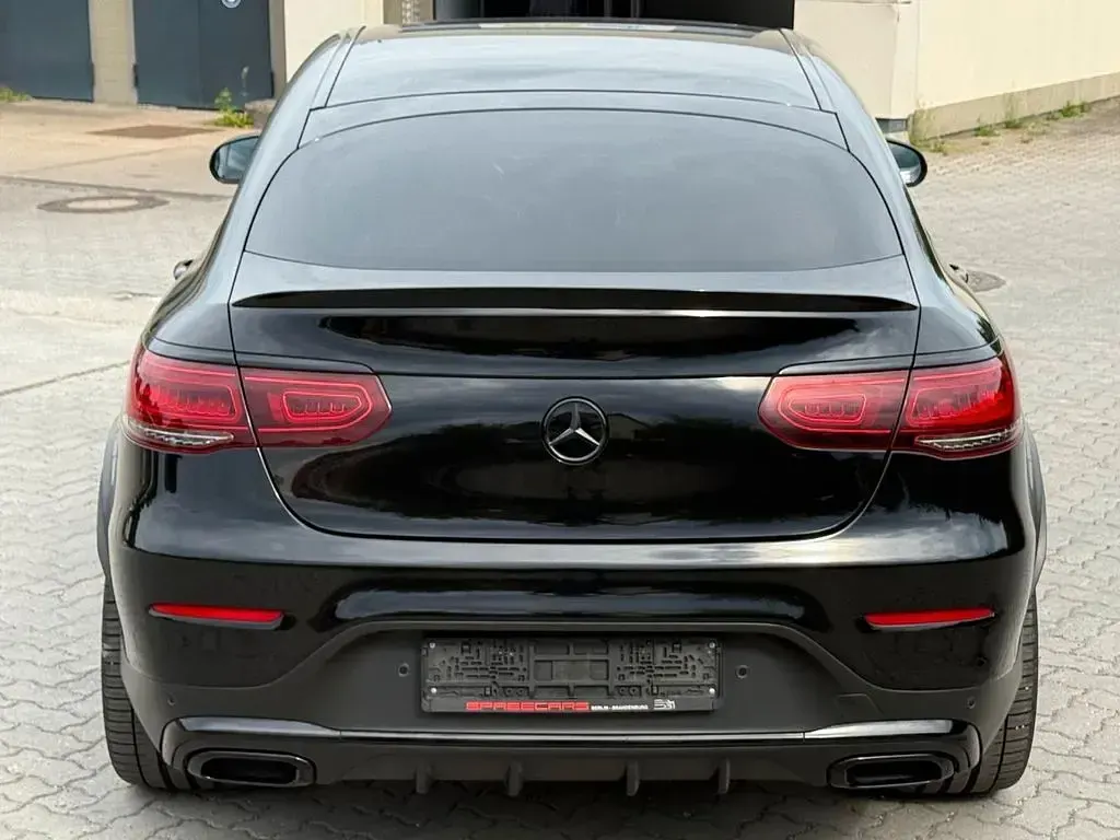 Gebraucht Mercedes GLC200 AMG line Plus 197 PS (144 kW) 2022 Schwarz SUV