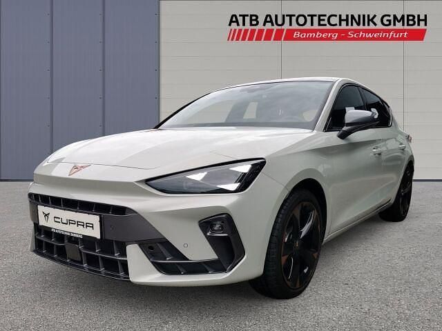 Grau Gebraucht 2024 Cupra Leon Limousine | 35.700 € (Teuer) - Bild 1/2