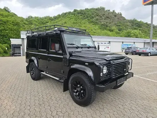 Gebraucht Land Rover Defender SE 122 PS (89 kW) 2015 Schwarz Kombi