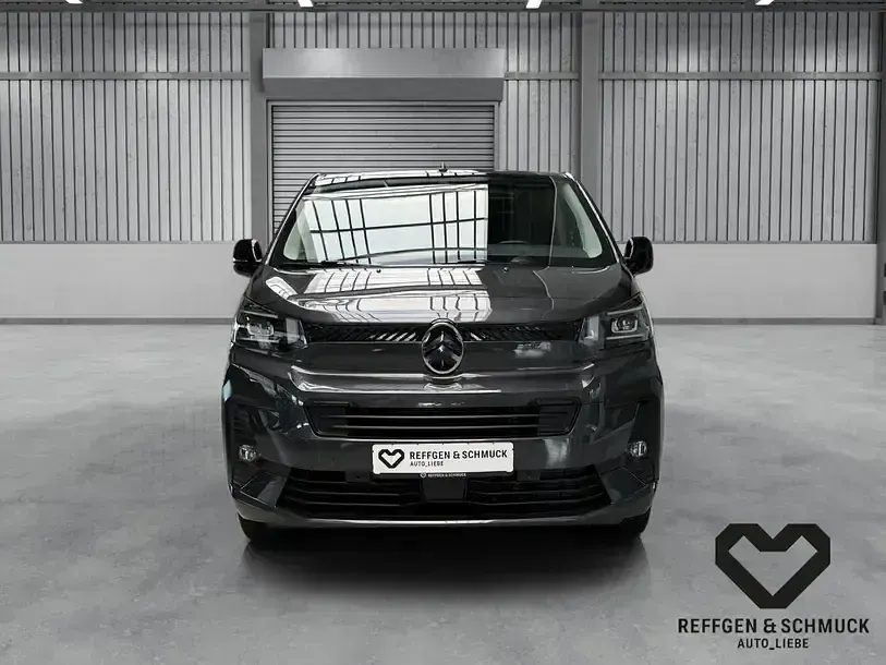 Gebraucht Citroën Spacetourer 177 PS (130 kW) 2025 Grau metallic Van / Kleinbus