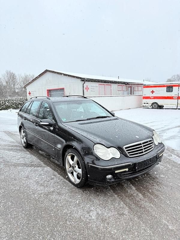 Gebraucht Mercedes C320 224 PS (164 kW) 2006 Schwarz Kombi