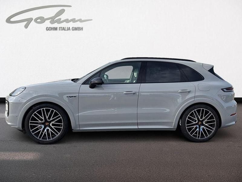 Gebraucht Porsche Cayenne 470 PS (345 kW) 2025 Grau SUV