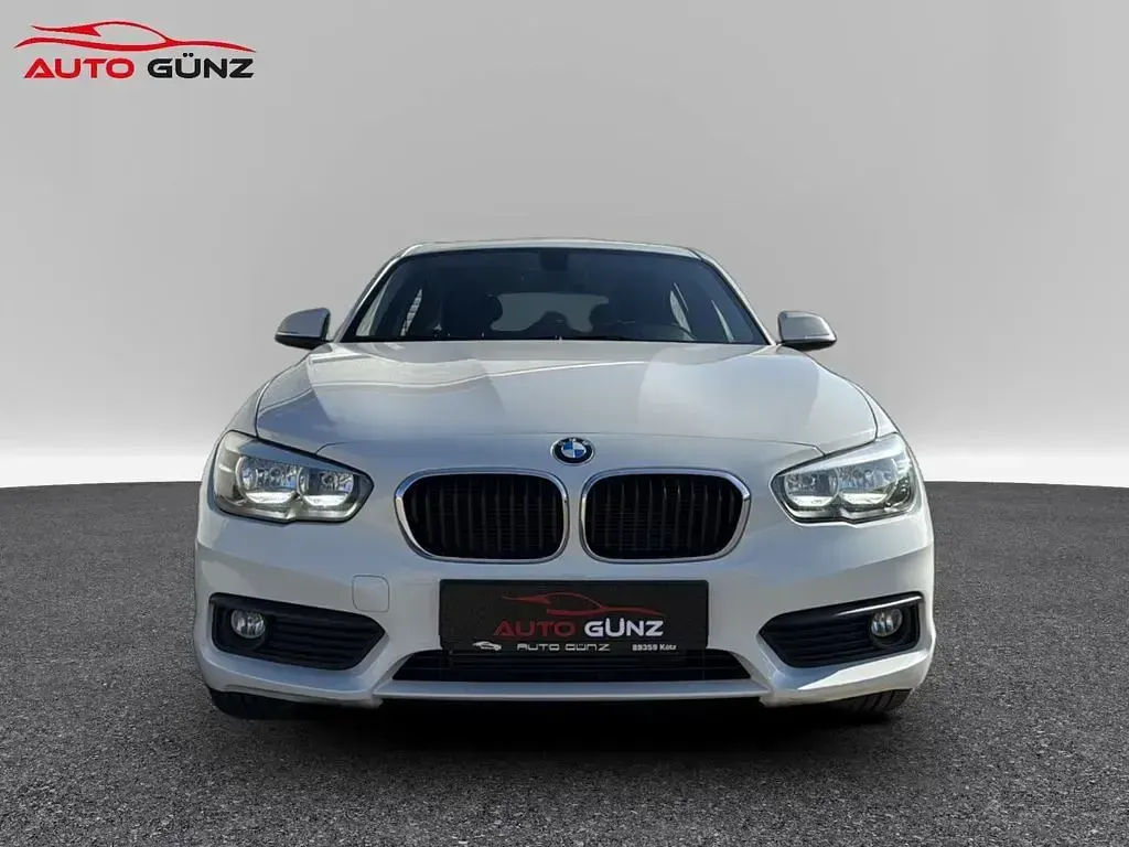 Gebraucht BMW 116 Advantage 109 PS (80 kW) 2015 Weiß Kleinwagen