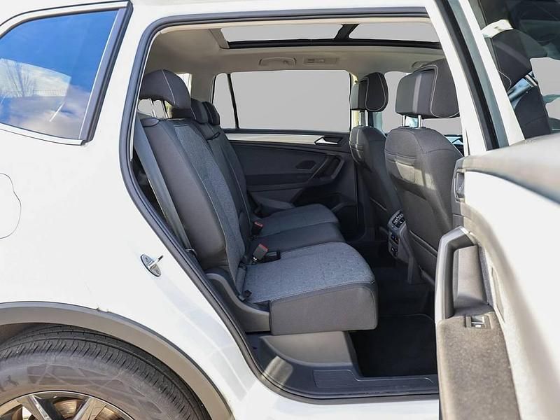 Gebraucht VW Tiguan Allspace 200 PS (147 kW) 2024 Weiß SUV